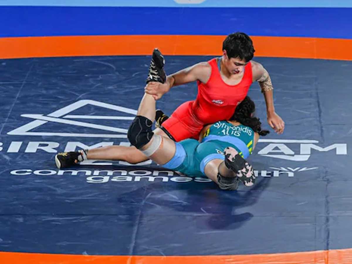 कॉमनवेल्थ गेम : अंशु मलिक ने कुश्ती में सिल्वर मेडल जीता